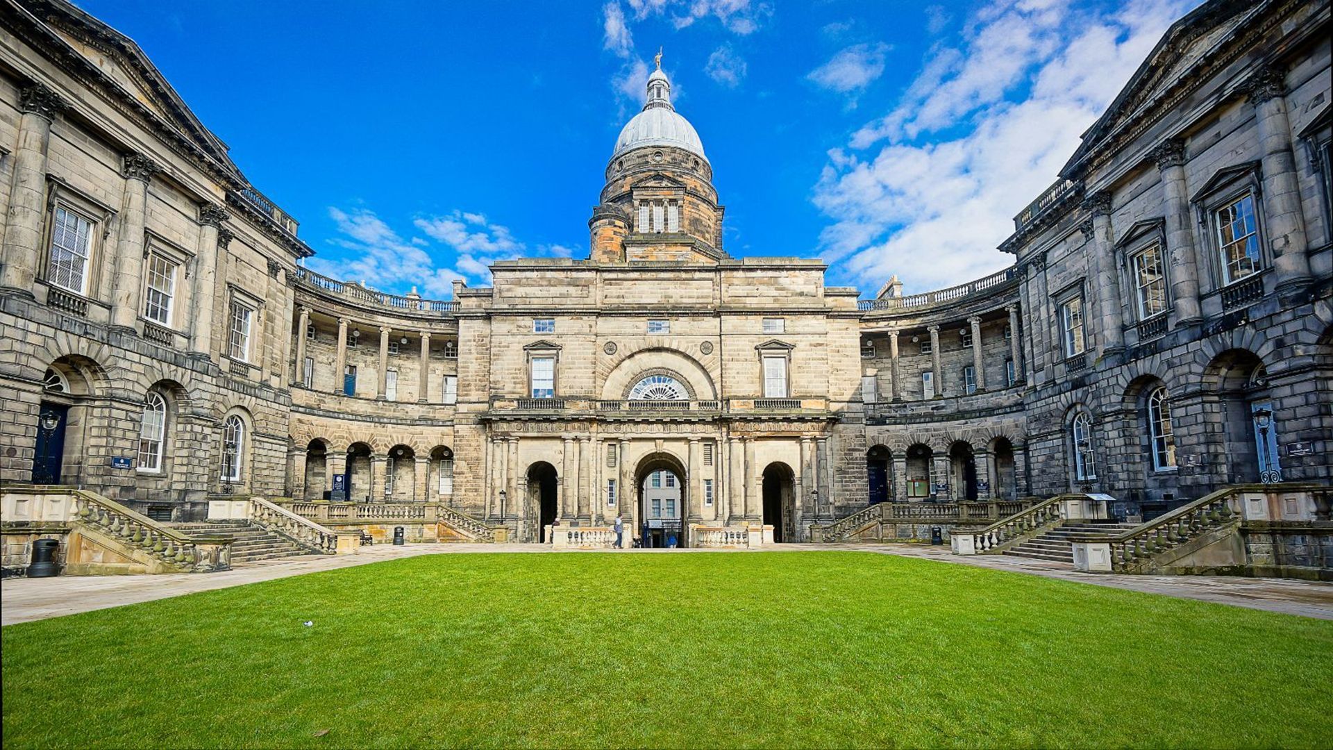 爱丁堡大学奖学金怎么申请