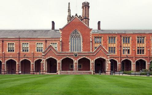 英国贝尔法斯特女王大学排名